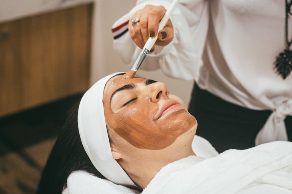 Facial treatment at Lanreé